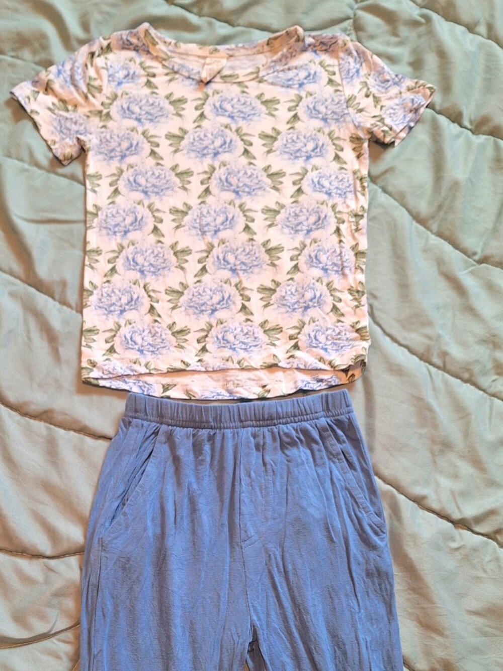 Kate Quinn Floral Outfit